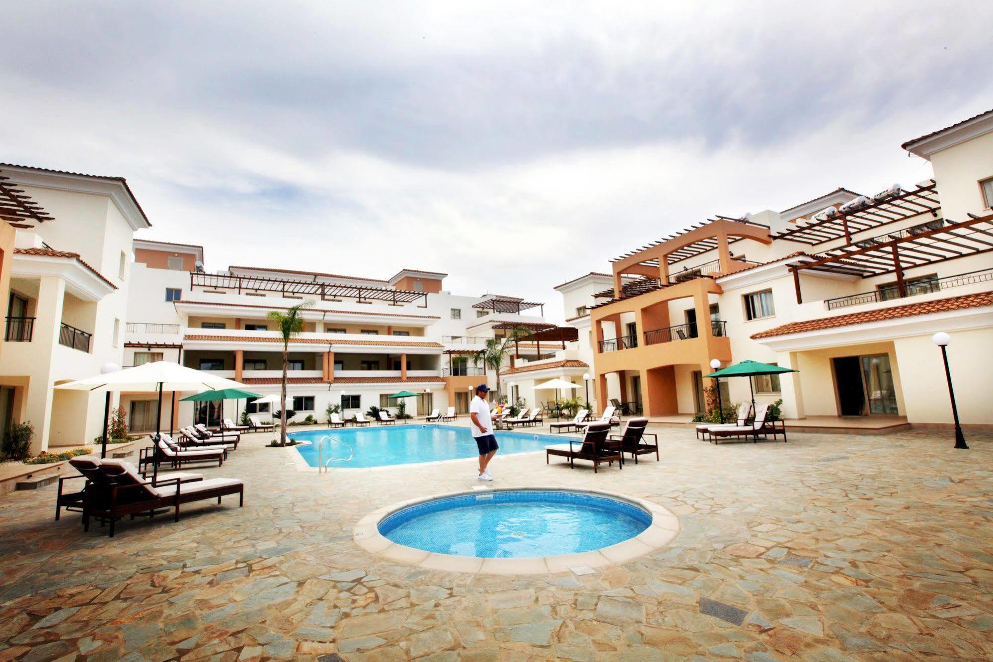 Oracle Exclusive Resort Paphos ภายนอก รูปภาพ